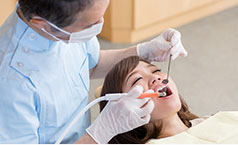 削らない虫歯の治療